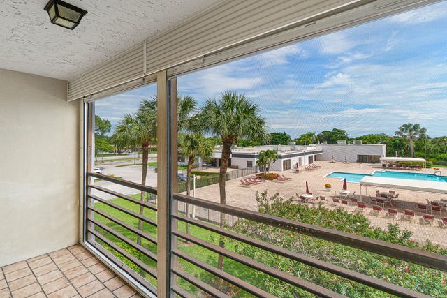 4640 LUCERNE LAKES Boulevard W 303, Lake Worth, FL 33467