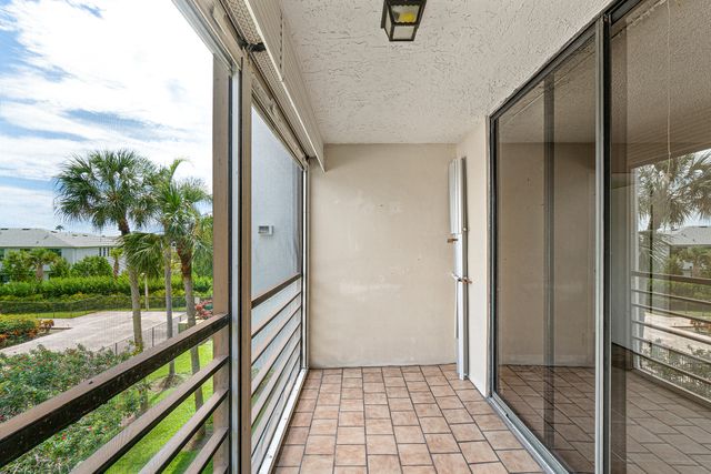 4640 LUCERNE LAKES Boulevard W 303, Lake Worth, FL 33467