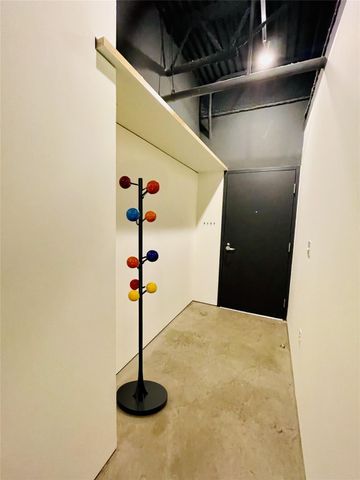 601 E Brushy ST 204, Austin, TX 78702