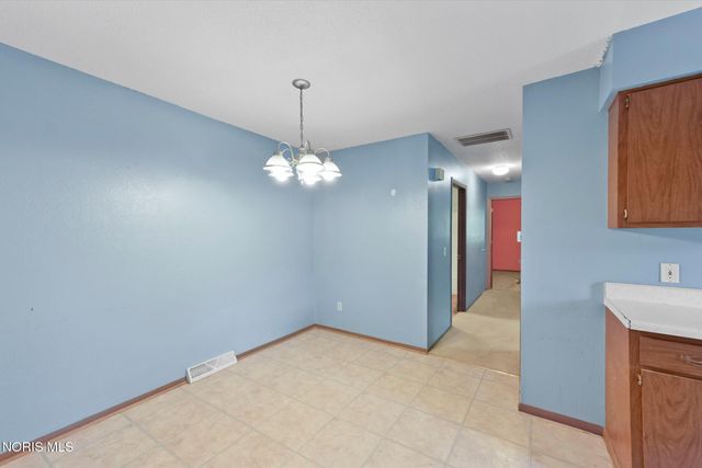 1227 Cypress Creek Lane, Toledo, OH 43615