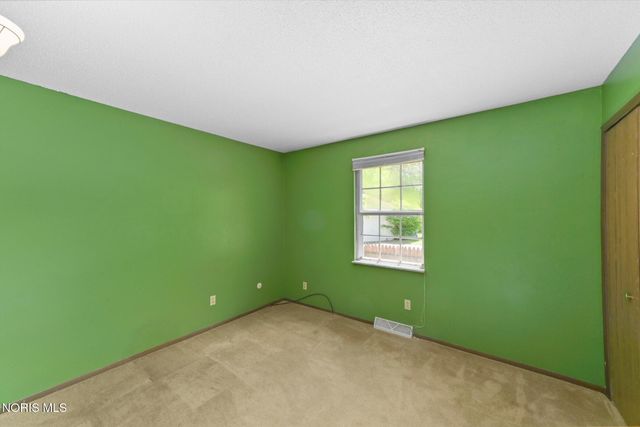 1227 Cypress Creek Lane, Toledo, OH 43615
