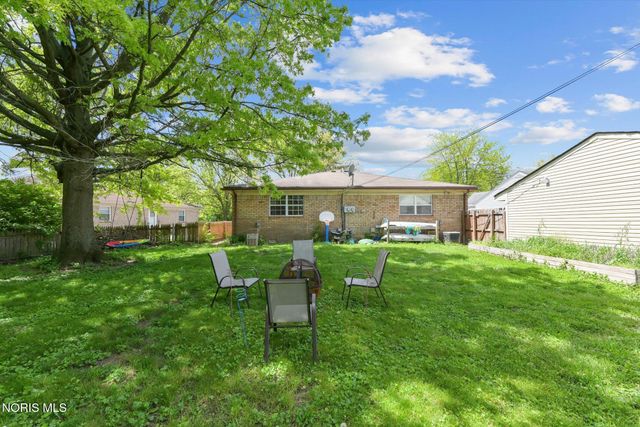 1227 Cypress Creek Lane, Toledo, OH 43615