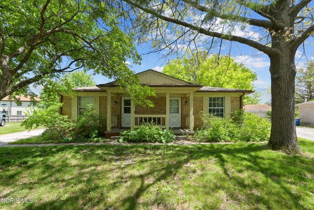 1227 Cypress Creek Lane, Toledo, OH 43615