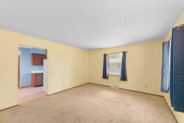 1227 Cypress Creek Lane, Toledo, OH 43615