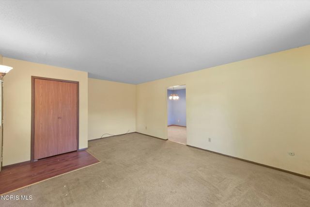 1227 Cypress Creek Lane, Toledo, OH 43615