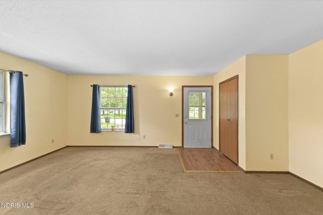 1227 Cypress Creek Lane, Toledo, OH 43615