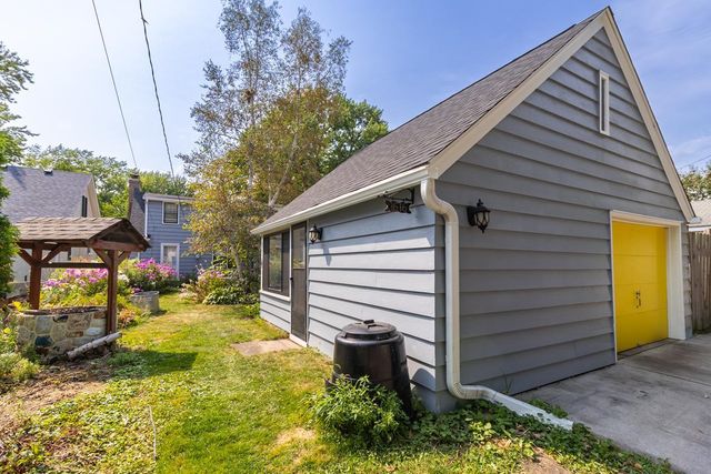 1616 Alameda Street, Saint Paul, MN 55117