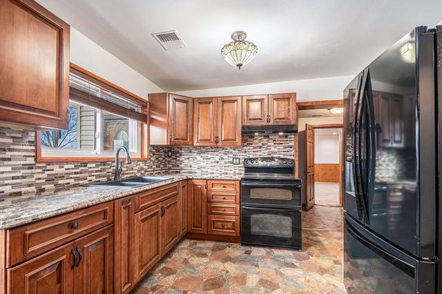 2743 N Michigan 140 Highway, Watervliet Twp, MI 49098