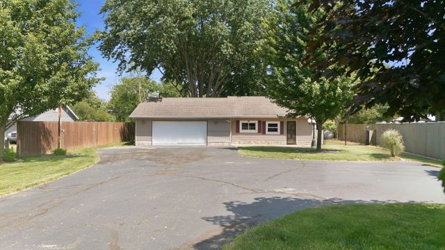 2743 N Michigan 140 Highway, Watervliet Twp, MI 49098