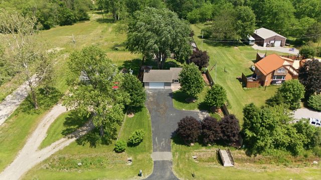2743 N Michigan 140 Highway, Watervliet Twp, MI 49098
