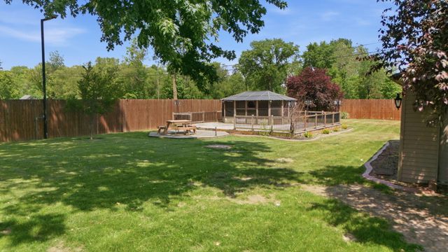 2743 N Michigan 140 Highway, Watervliet Twp, MI 49098