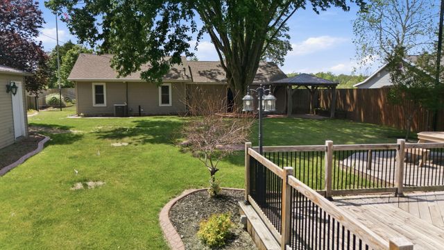 2743 N Michigan 140 Highway, Watervliet Twp, MI 49098