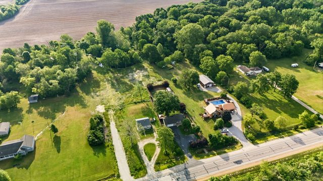 2743 N Michigan 140 Highway, Watervliet Twp, MI 49098