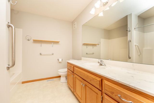 508 Doherty Avenue SE, New Prague, MN 56071