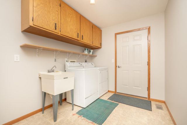 508 Doherty Avenue SE, New Prague, MN 56071