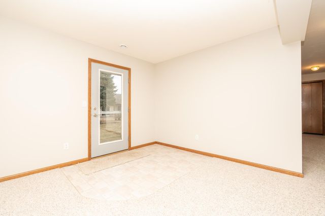 508 Doherty Avenue SE, New Prague, MN 56071