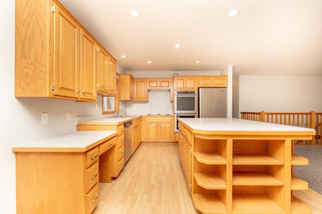 508 Doherty Avenue SE, New Prague, MN 56071