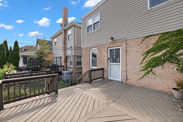 6051 N Marmora Avenue, Chicago, IL 60646