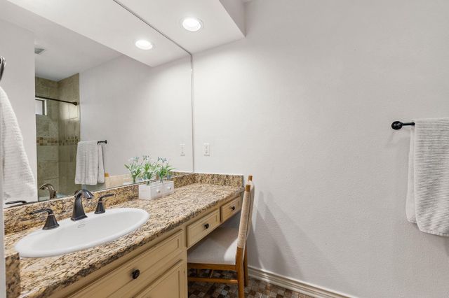 622 Robin Dale DR, Lakeway, TX 78734