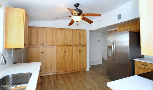 6120 N Pomona Road, Tucson, AZ 85704
