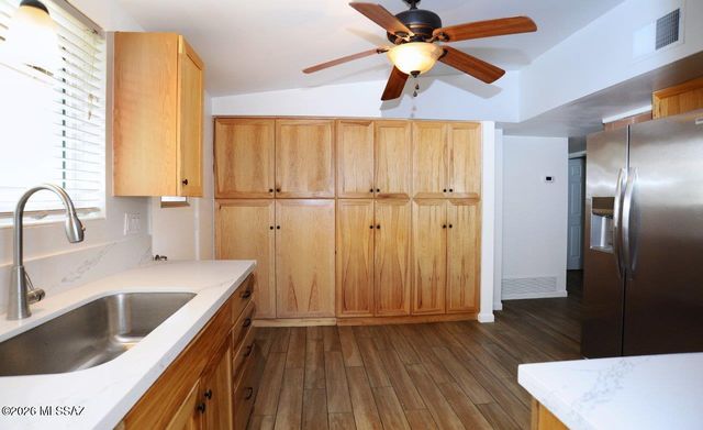 6120 N Pomona Road, Tucson, AZ 85704