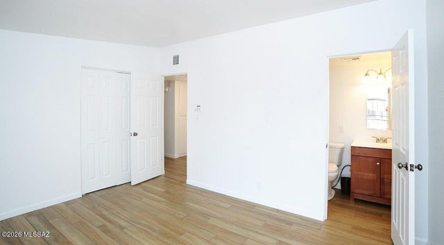 6120 N Pomona Road, Tucson, AZ 85704