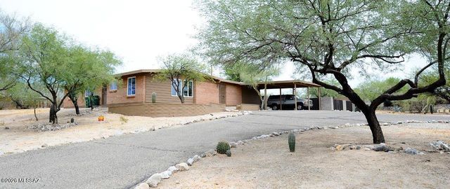 6120 N Pomona Road, Tucson, AZ 85704