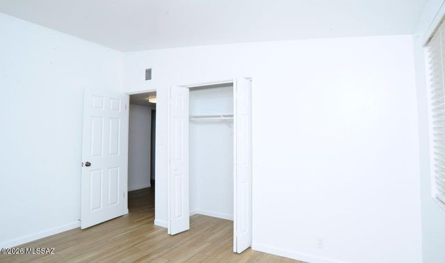 6120 N Pomona Road, Tucson, AZ 85704