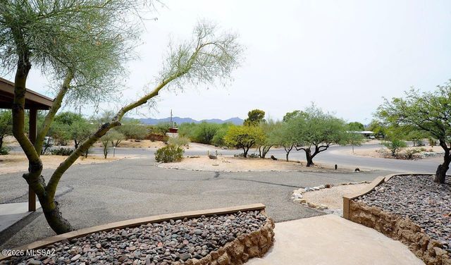 6120 N Pomona Road, Tucson, AZ 85704
