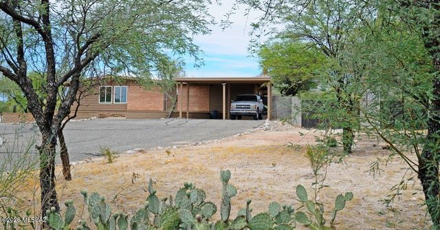 6120 N Pomona Road, Tucson, AZ 85704