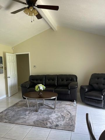 5206 Madden Lane, Houston, TX 77048