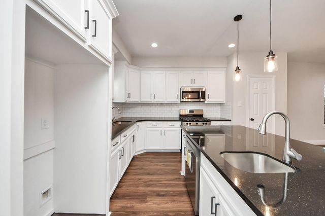 6910 J W Peavy Drive, Houston, TX 77011