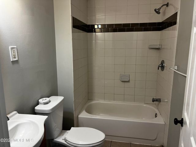 1221 9th Avenue 3, Neptune Township, NJ 07753