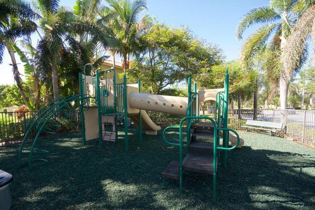 161 Monterey Bay Drive, Boynton Beach, FL 33426