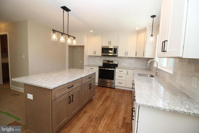 5284 MERGANSER WAY, Bensalem, PA 19020