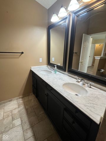 2914 Inverrary Court, Indianapolis, IN 46234
