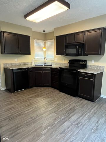 2914 Inverrary Court, Indianapolis, IN 46234