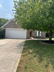 2914 Inverrary Court, Indianapolis, IN 46234