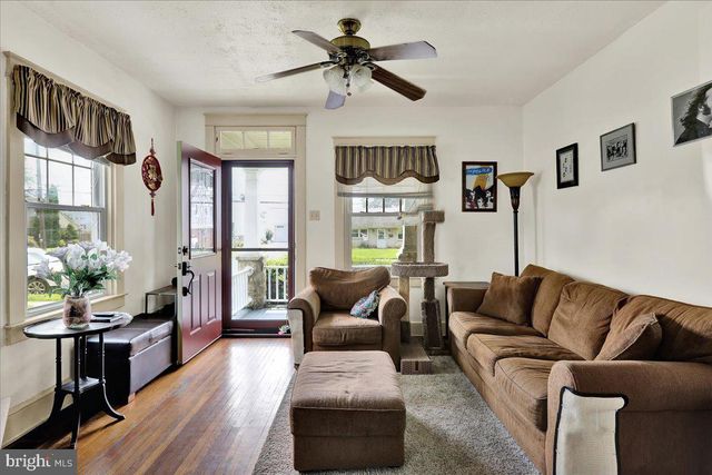 47 W LINCOLN AVE, Lititz, PA 17543