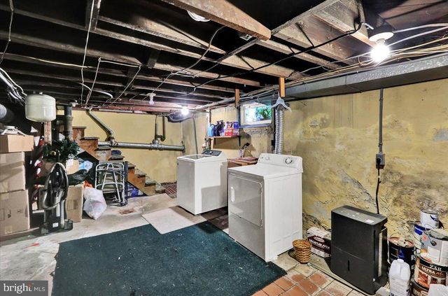 47 W LINCOLN AVE, Lititz, PA 17543