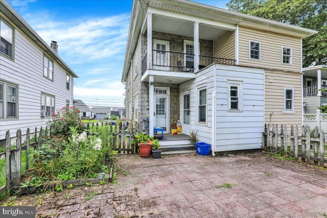 47 W LINCOLN AVE, Lititz, PA 17543