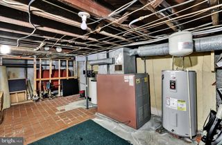 47 W LINCOLN AVE, Lititz, PA 17543
