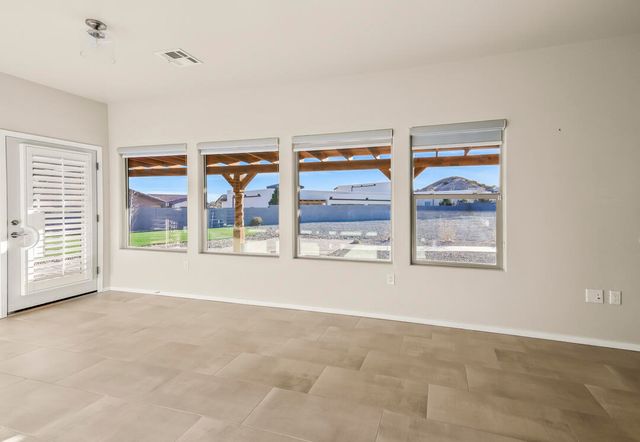 1800 BLANCA PEAK Trail NE, Rio Rancho, NM 87144