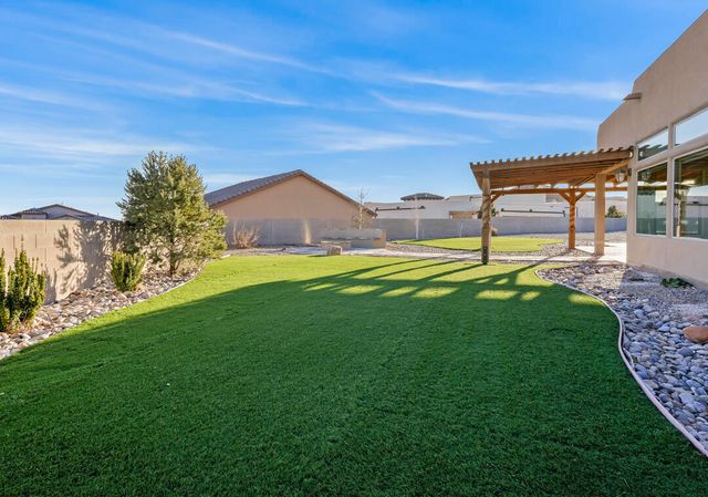 1800 BLANCA PEAK Trail NE, Rio Rancho, NM 87144