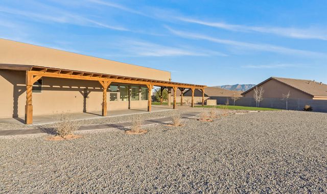 1800 BLANCA PEAK Trail NE, Rio Rancho, NM 87144