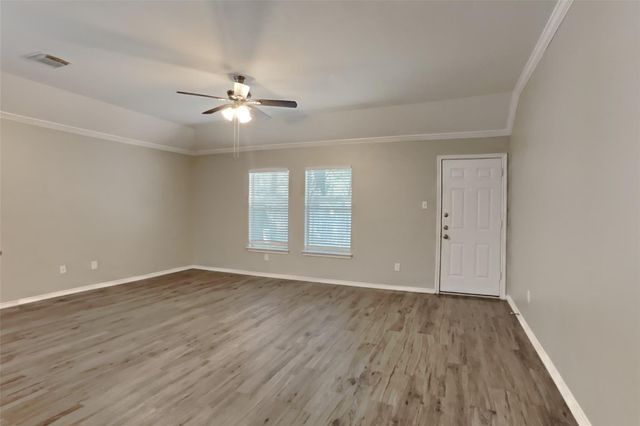 26873 Manor Falls Drive, Kingwood, TX 77339