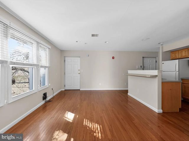 1521 N 15TH ST, Philadelphia, PA 19121