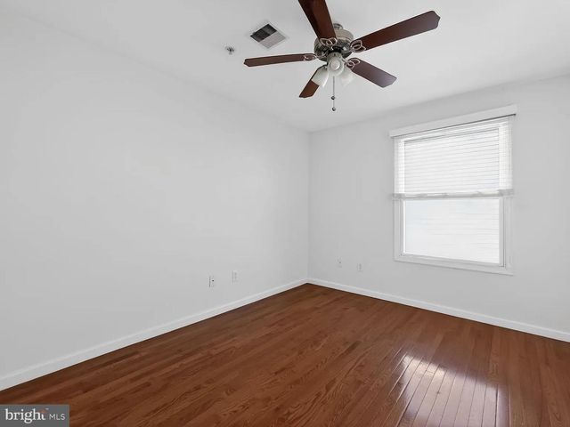 1521 N 15TH ST, Philadelphia, PA 19121