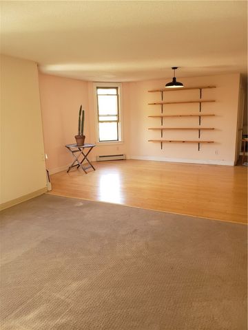 200 Adelaide Avenue, Providence, RI 02907