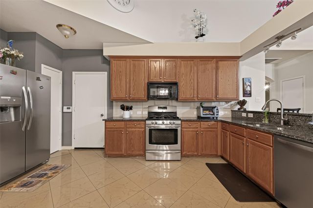 1006 Cove Crest Trail, Fresno, TX 77545
